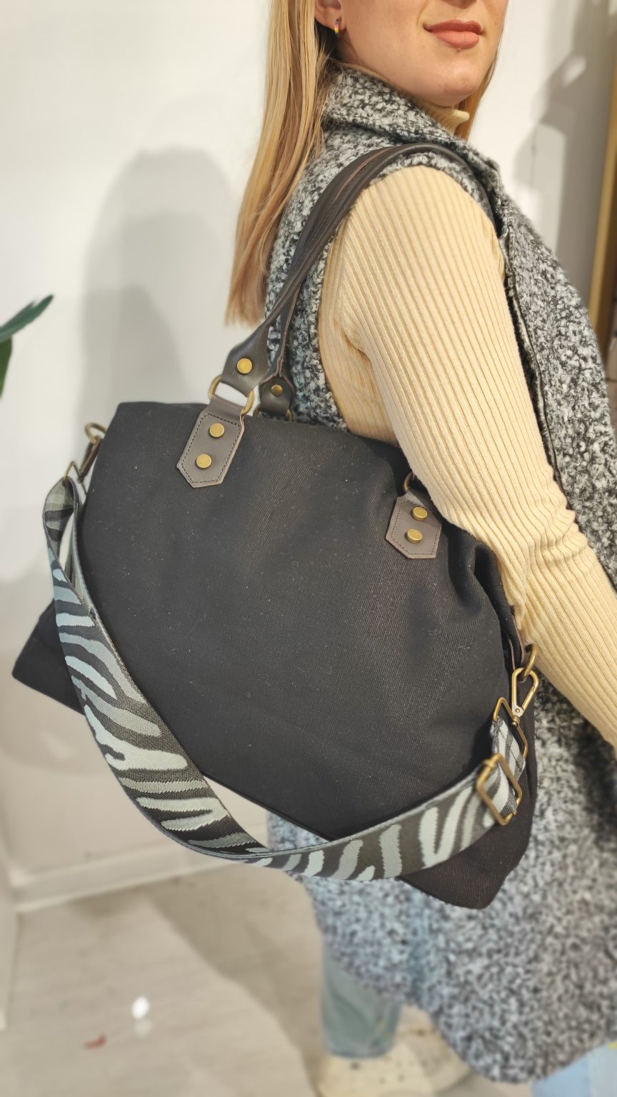 NAIROBI BAG